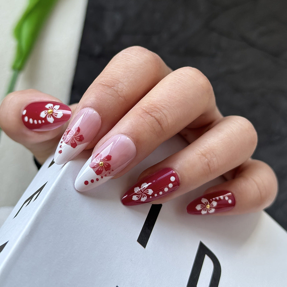 Elegante Blumen Press-On Nagelkunst Kollektion Brehn