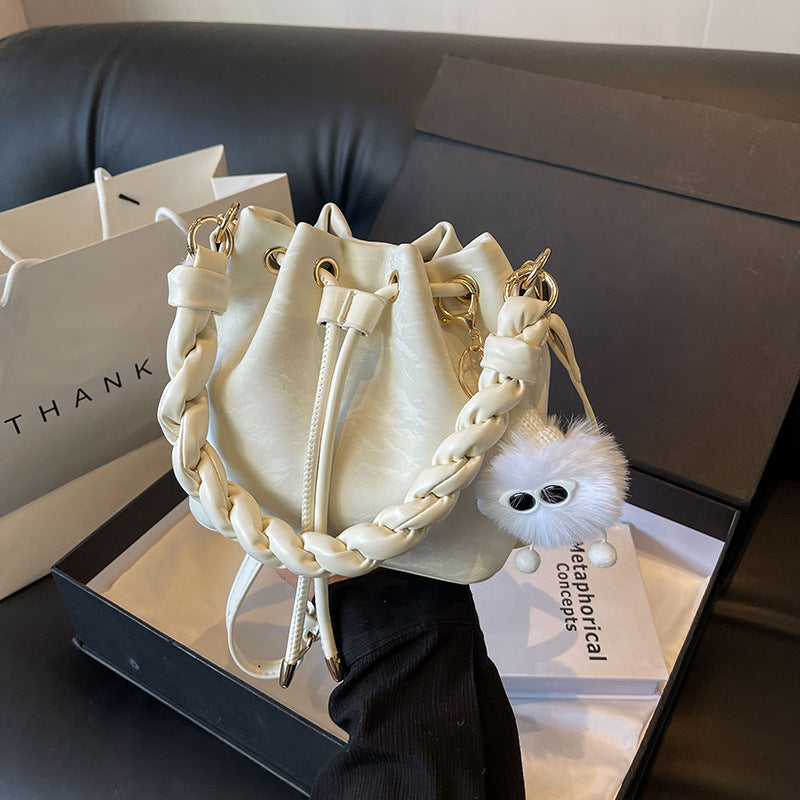 Stylische gehäkelte Schultertasche Brehn