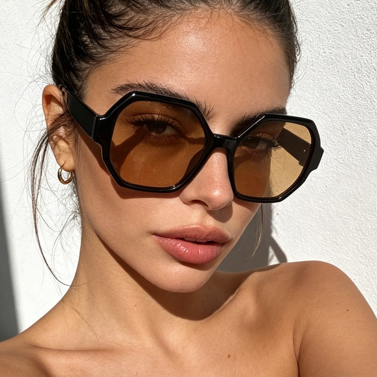 Damen modische Sonnenbrille mit hexagonalem Rahmen und UV-Schutz Brehn