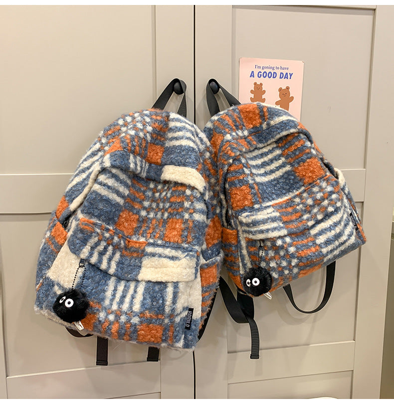 Gemütlicher Fuzzy Karierter Rucksack