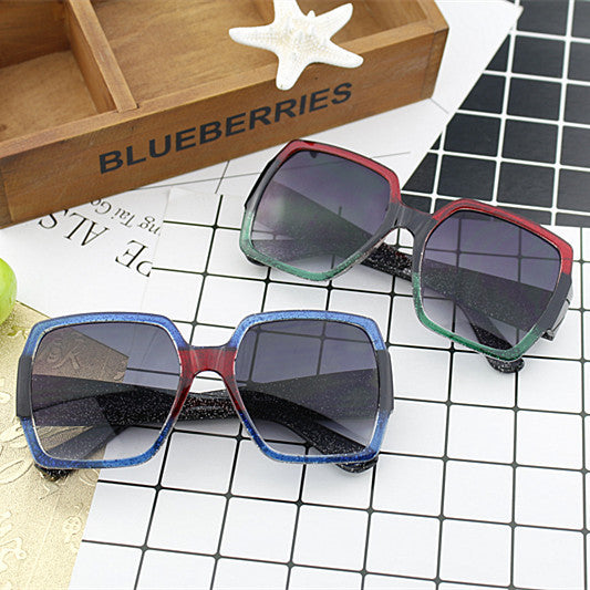 Damen extravagante quadratische Sonnenbrille mit einzigartigem Design Brehn