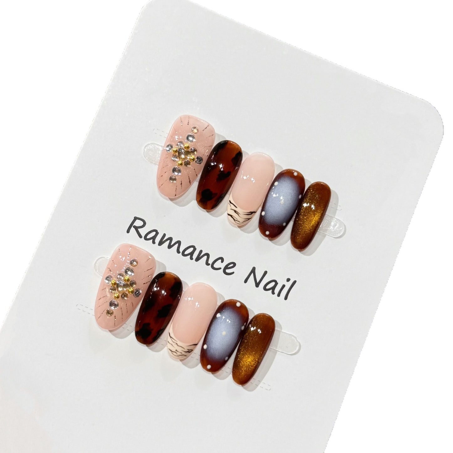 Trendy Press-On Nagelkunst Brehn