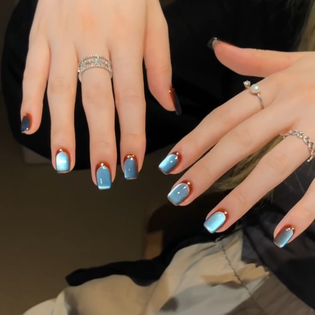 Kreative Nagelspitzen mit Glanzeffekten Brehn