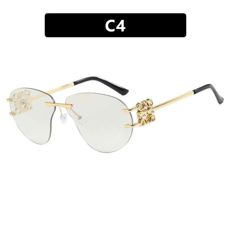 Damen modische Sonnenbrille im eleganten Aviator-Stil mit Kunststeindetails Brehn