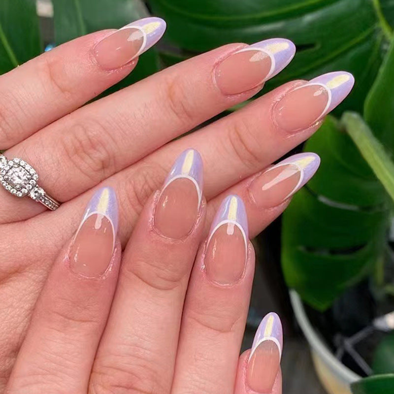 Elegantes Stiletto-Nageldesign Brehn