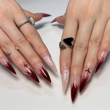 Kunstvolle Stiletto-Nägel mit kreativem Farbverlauf und Querschnitt-Design Brehn