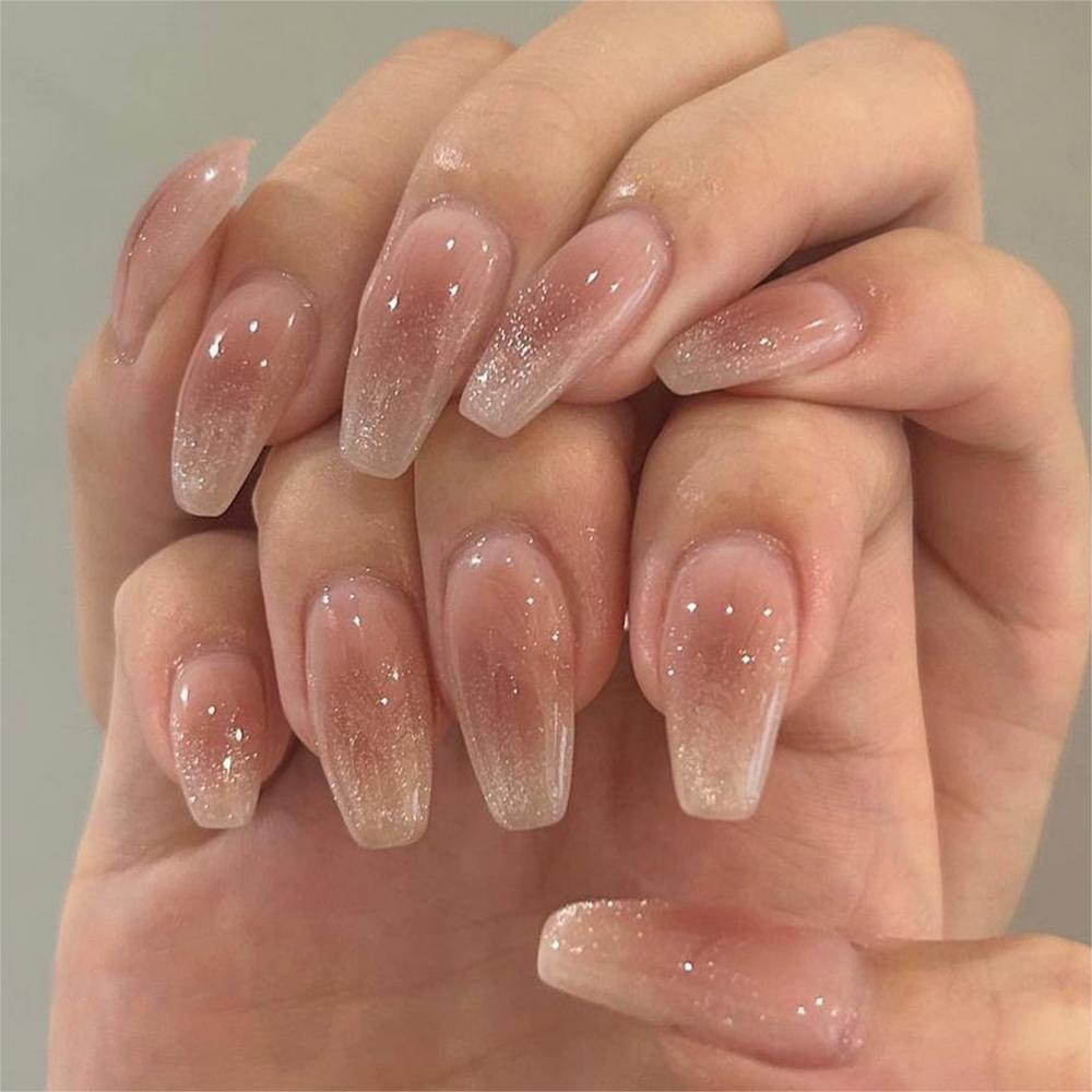 Elegante Ombre Glitzer Nagelerweiterungen