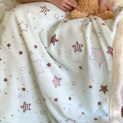 Wendbare Flauschdecke mit Cartoon-Katzenmotiv und Teddyfutter