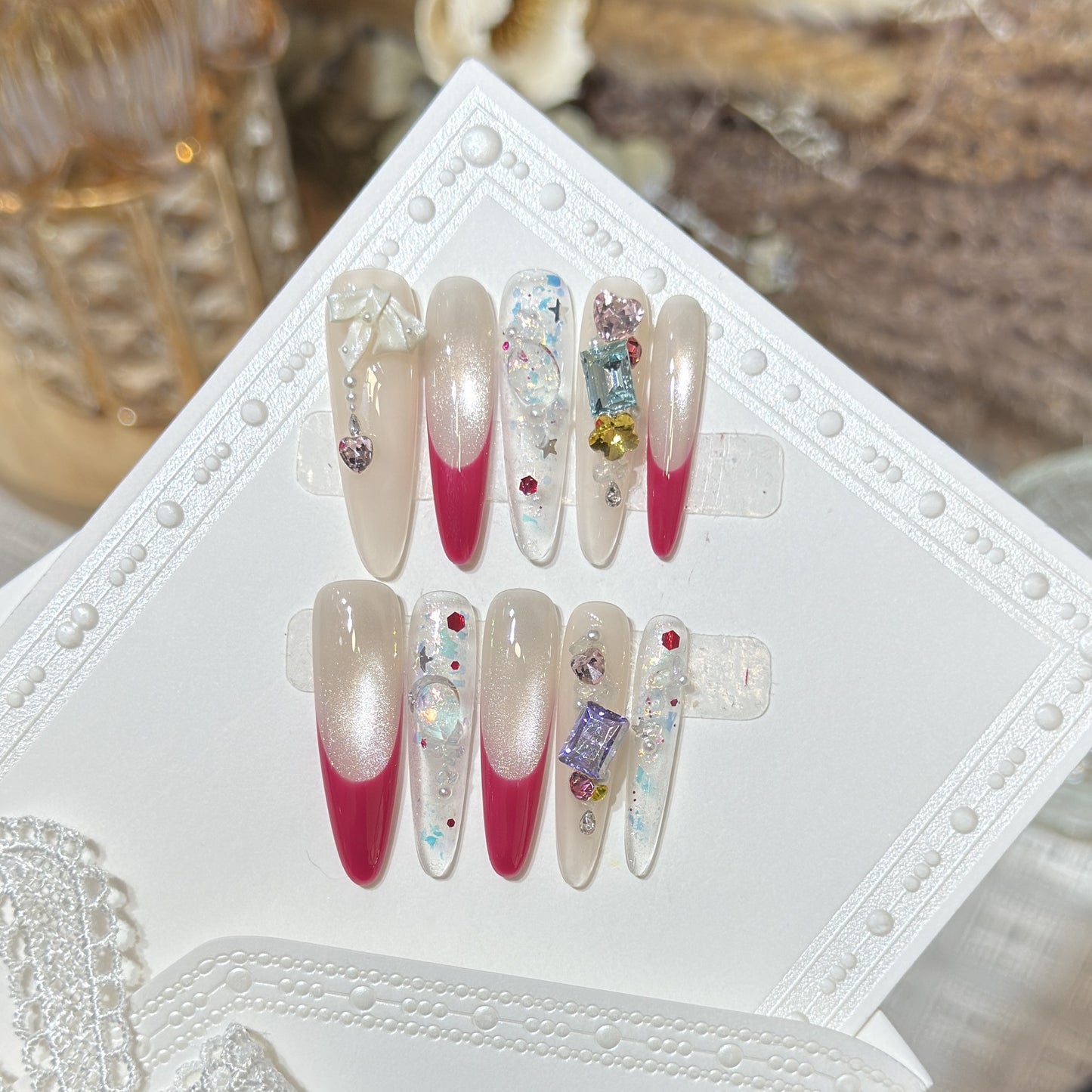 Stylisches dekoratives Press-On-Nagelset Brehn