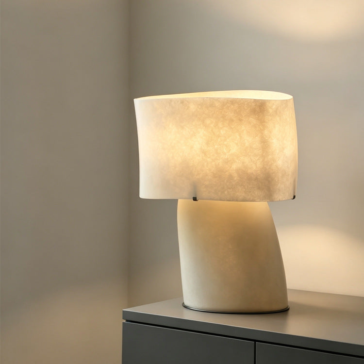Künstlerische moderne Tischlampe