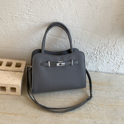 Elegante handgefertigte strukturierte Handtasche