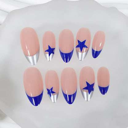 Kunstnagelset mit modischen Sternen- und Glitzereffekten Brehn