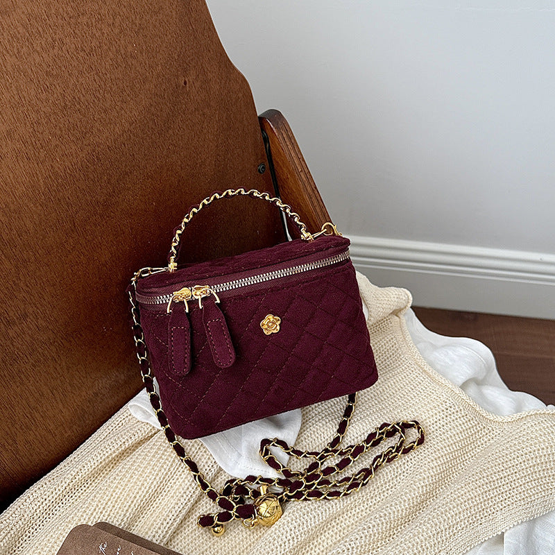 Elegante gesteppte Mini-Handtasche