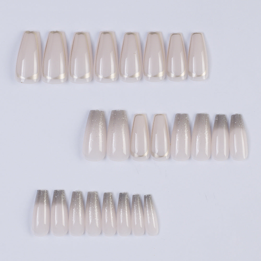 Kunstnägel mit Glitzer-Spitze und Hochglanz-Finish Brehn