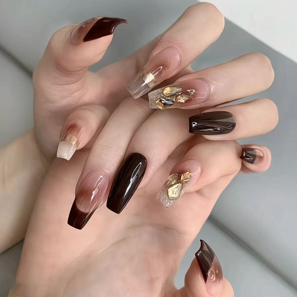Kunstnägel mit Luxusverzierungen und Stylishen Farbverläufen Brehn