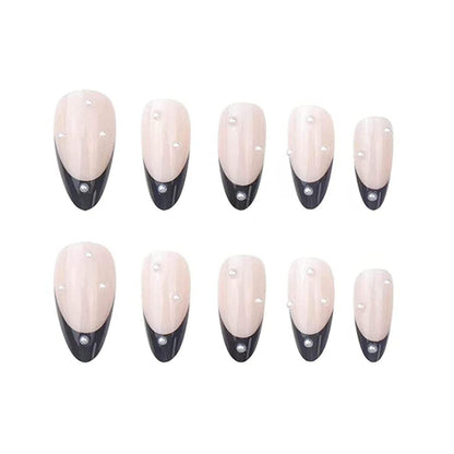 Kunstnagelset mit elegantem Spitzendesign und strahlendem Glanz Brehn