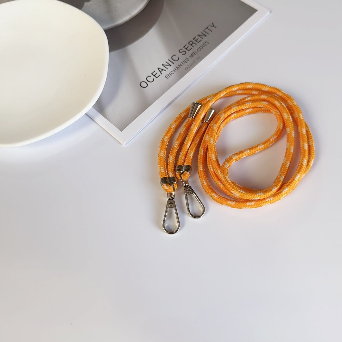 Verstellbare Lanyard mit doppelten Clips Brehn