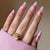 Kunstvolle Nageldesigns mit Herzakzenten Brehn