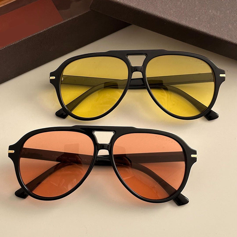 Damen stilvolle Sonnenbrille mit markantem Design Brehn