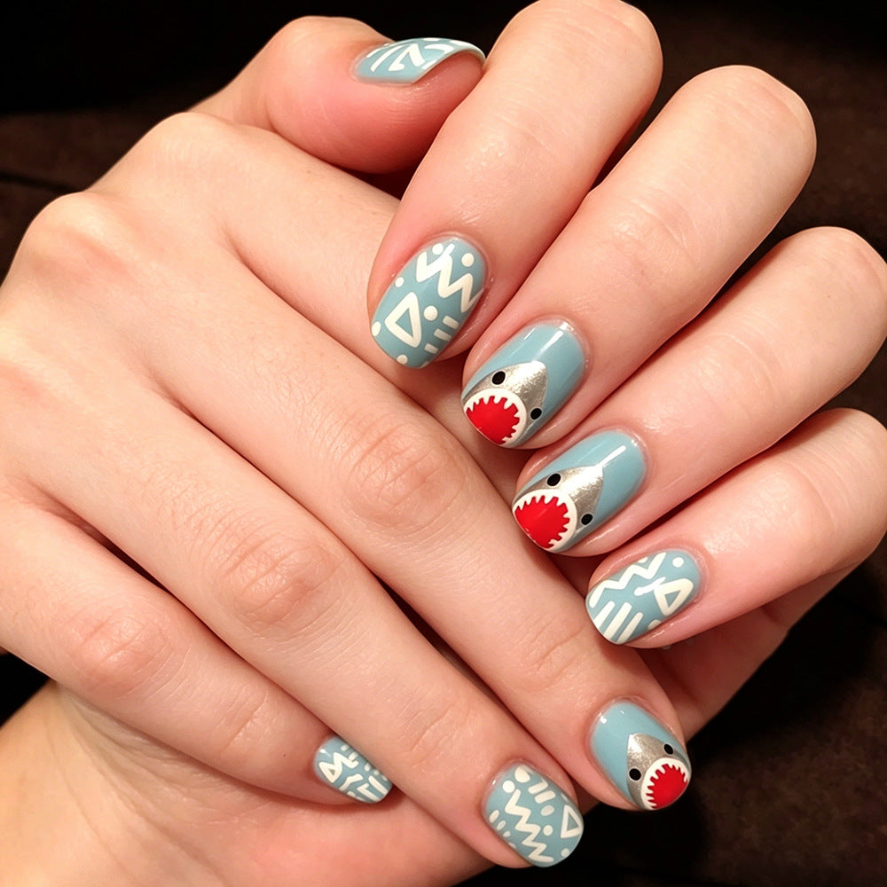 Künstlerisches Haifisch-Themen Press-On Nageldesign Brehn