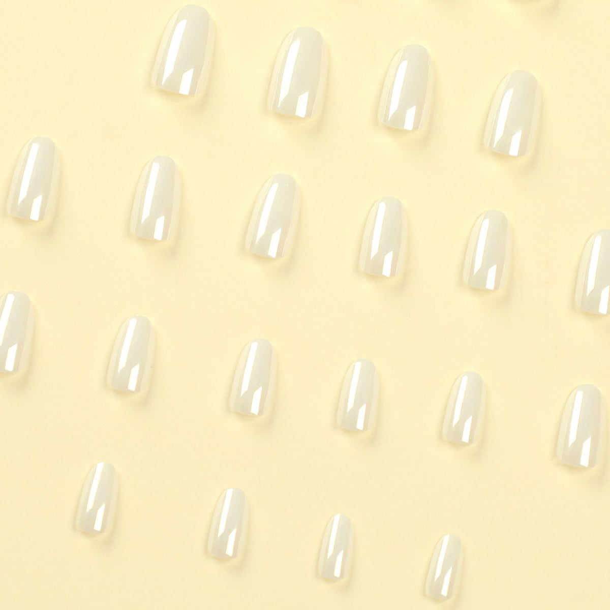 Luxus Acryl-Nägel mit metallischem Glanz Brehn