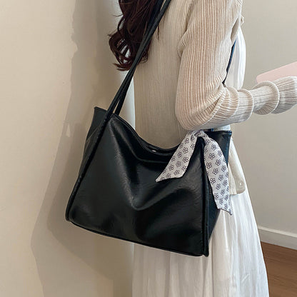 Stilvolle Handtasche mit Schleifenakzent