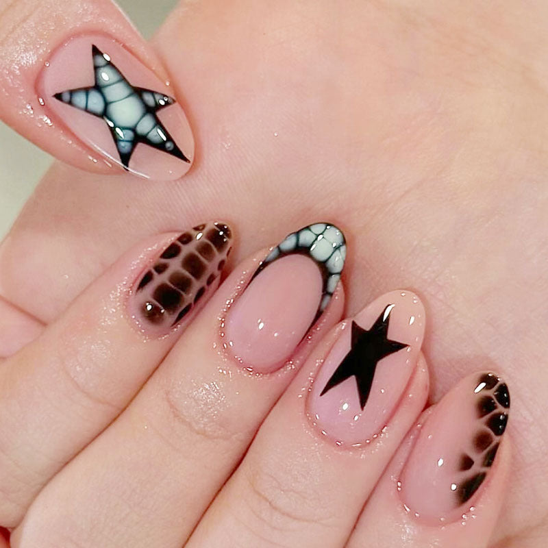 Künstlerische Themen Nageldesign Kollektion Brehn