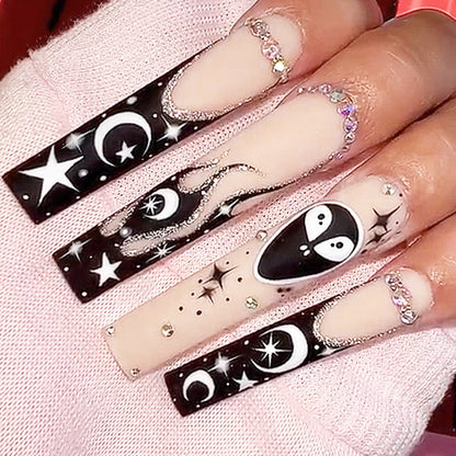 Himmels-themed Press-On Nagelkunst Brehn