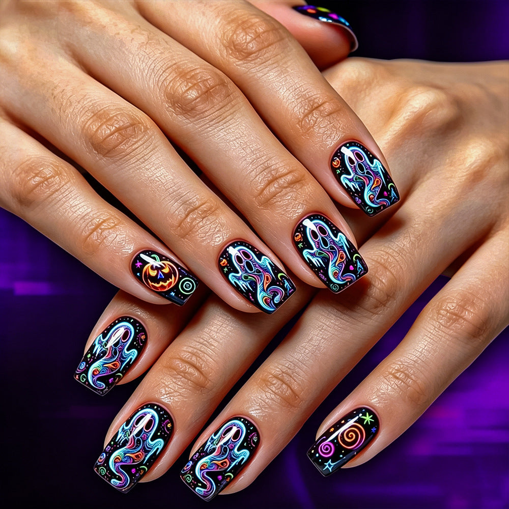 Künstlerisches Halloween-Themen Press-On Nail Design Brehn