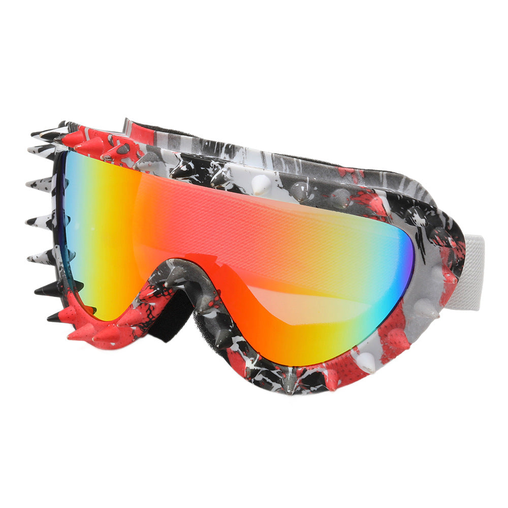 Damen stylische Schutzbrille mit markantem Spike-Design Brehn