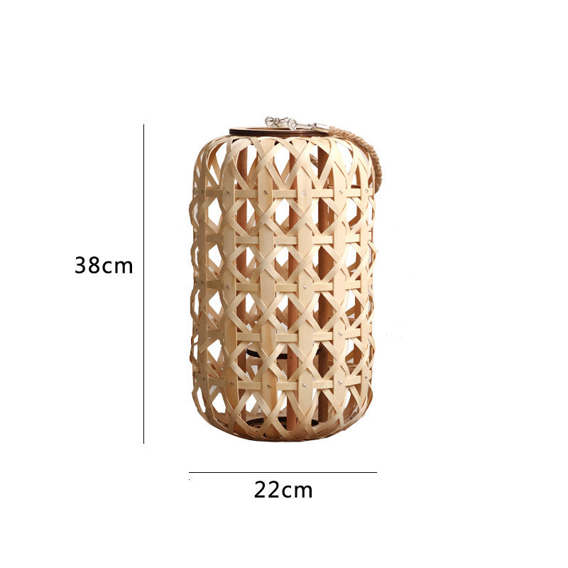 Elegante Laterne aus handgewebtem Naturmaterial Brehn