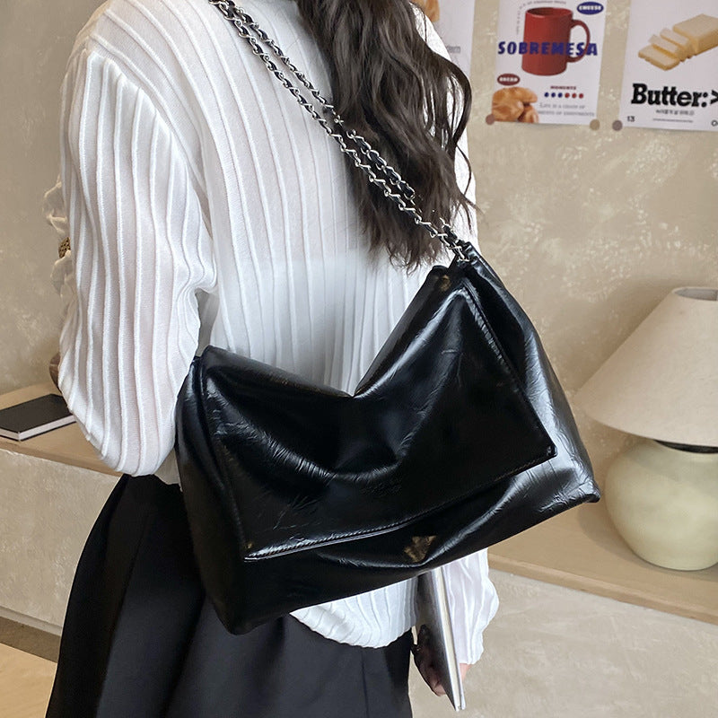 Chic Faltüber Schultertasche Brehn