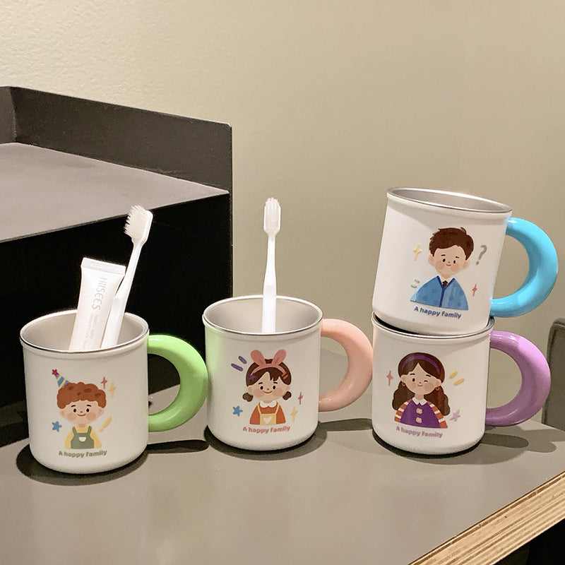 Keramiktasse mit Fröhlichem Familienmotiv Brehn