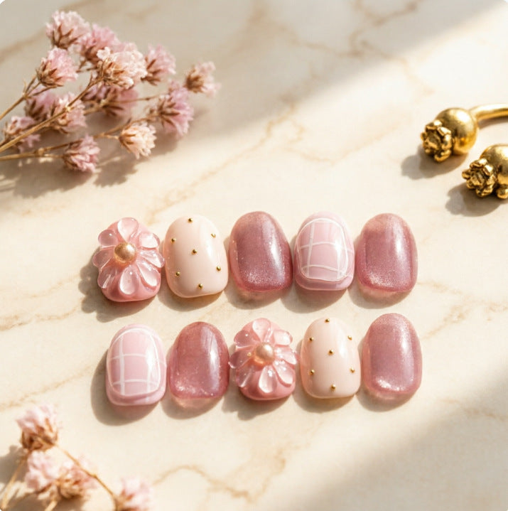Kunstnägel mit Floralen Designs Brehn