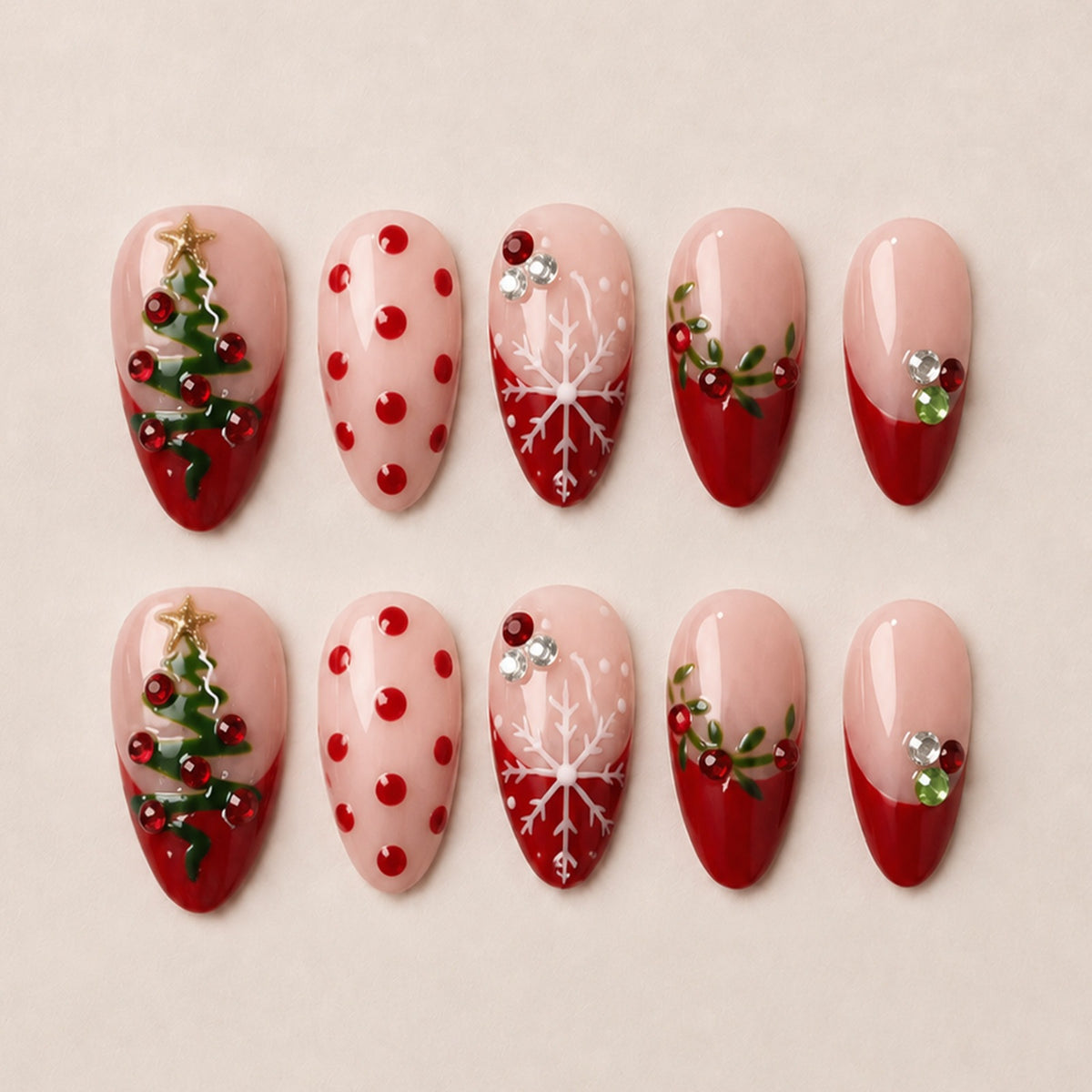 Festliche Kunstnägel mit Weihnachtsmotiven Brehn