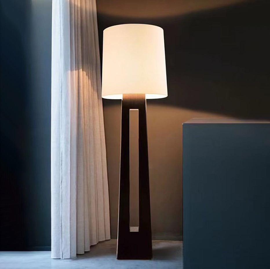 Moderne abstrakte Stehlampe