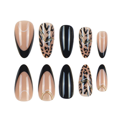 Künstlerische Stiletto-Nagelerweiterungen mit Animal-Print-Design Brehn
