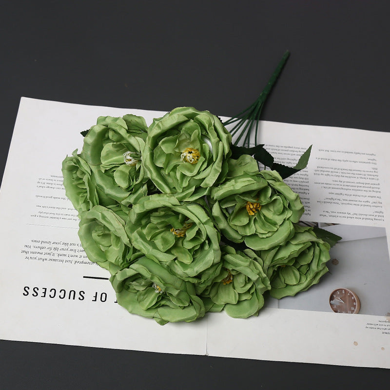 Dekorativer künstlicher Blumenstrauß für die Heimdekoration