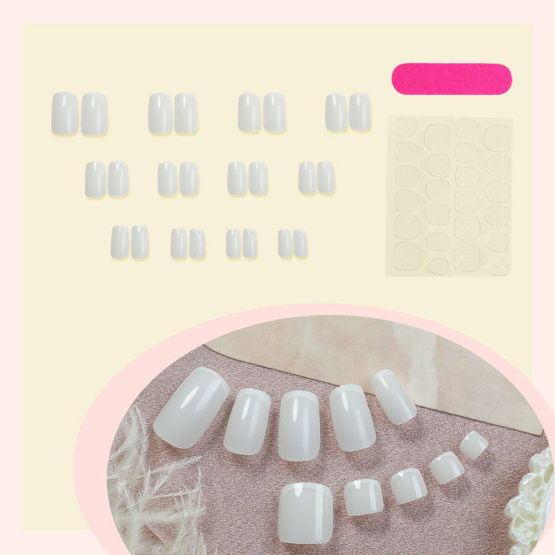 Premium Gel Press-On Nail Set mit elegantem French Tip Design Brehn
