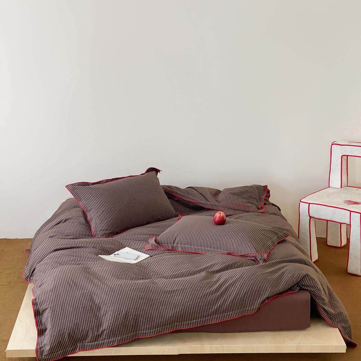 Streifen Baumwoll-Satin Bettbezug Set mit kontrastierendem Paspelrand