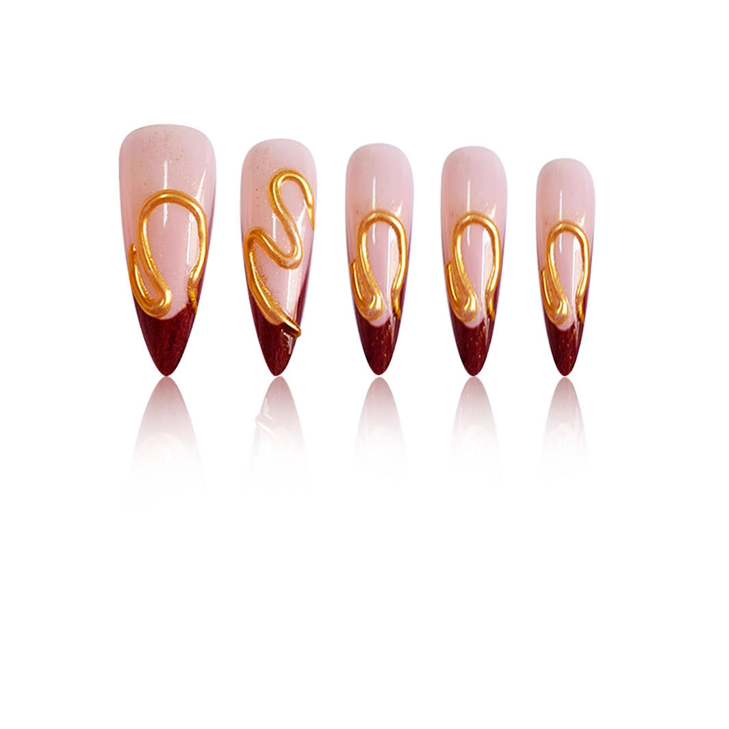 Künstlerisches Stiletto Press-On Nageldesign Brehn