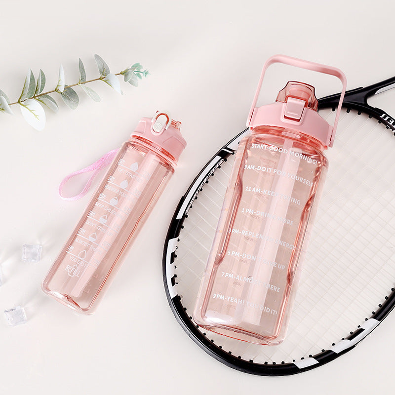Damen Motivations-Trinkflasche mit integrierten Zeitmarkierungen und ergonomischem Design Brehn