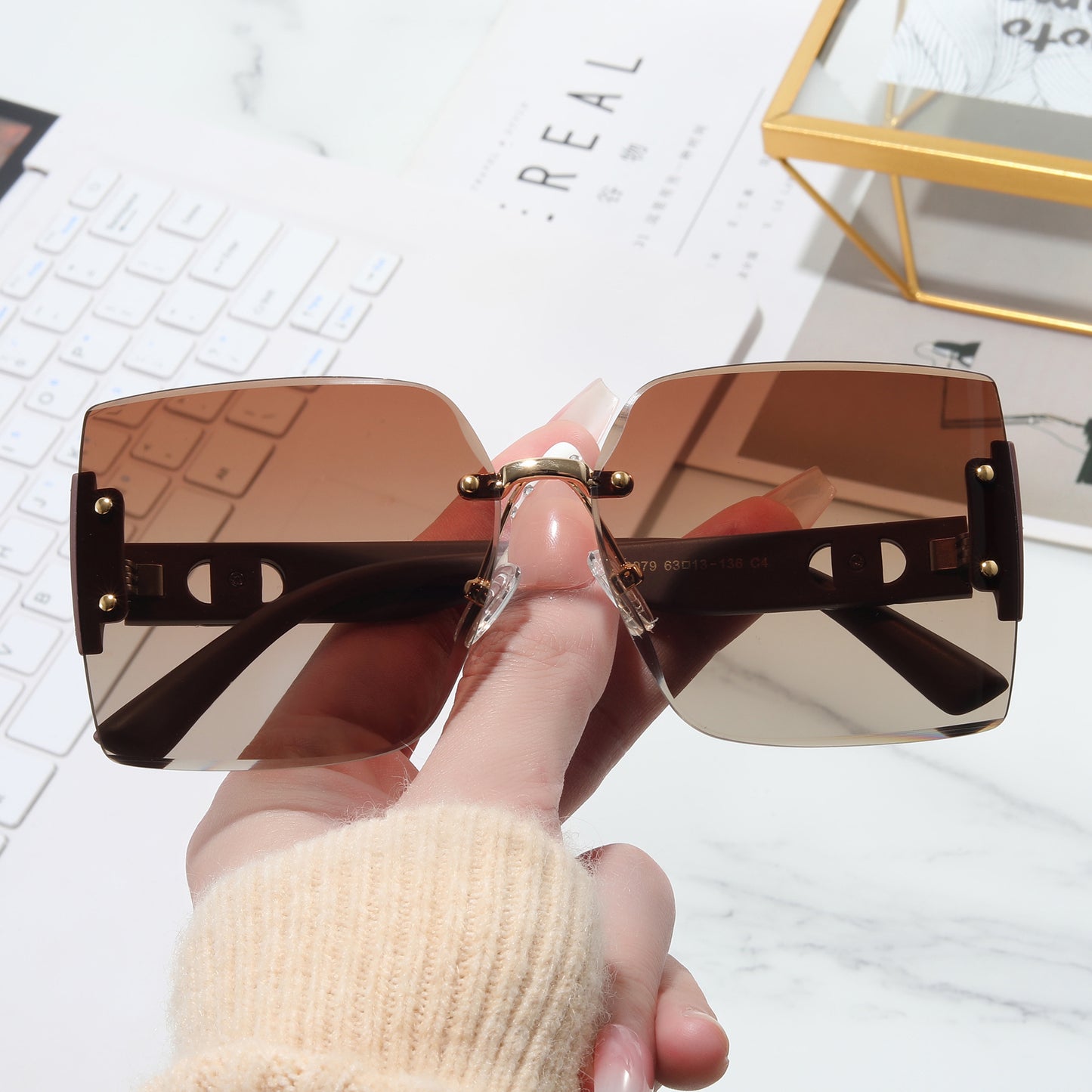 Damen Hochwertige rechteckige Sonnenbrille mit modischem Metallrahmen Brehn
