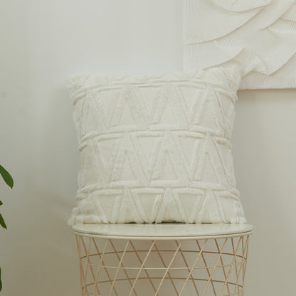 Quadratischer Kissenbezug mit geometrischem Chenille‑Tufting und weichem Baumwollmix Brehn