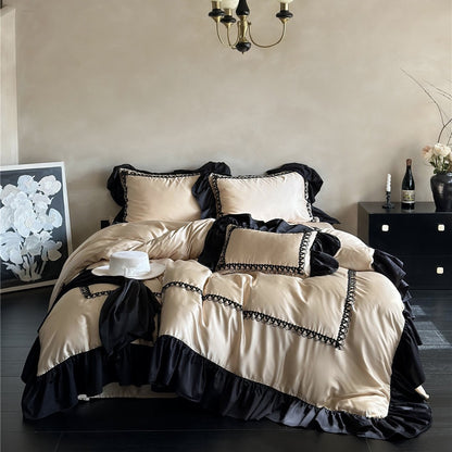 Satin-Feeling Rüschende Bettbezugset mit dekorativem Schlaufenrand