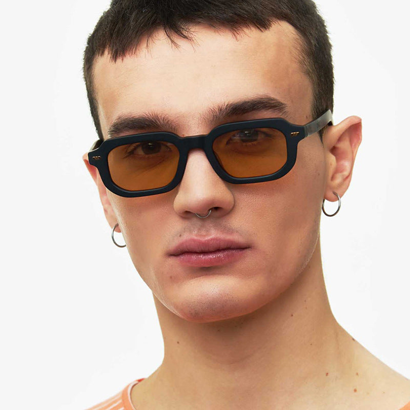 Damen quadratische Sonnenbrille mit hochglänzendem transparentem Rahmen und polarisierenden Gläsern Brehn