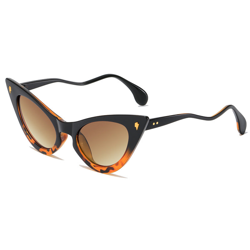 Damen Cat-Eye Sonnenbrille mit verspiegelten Gläsern und elegantem Detail Brehn