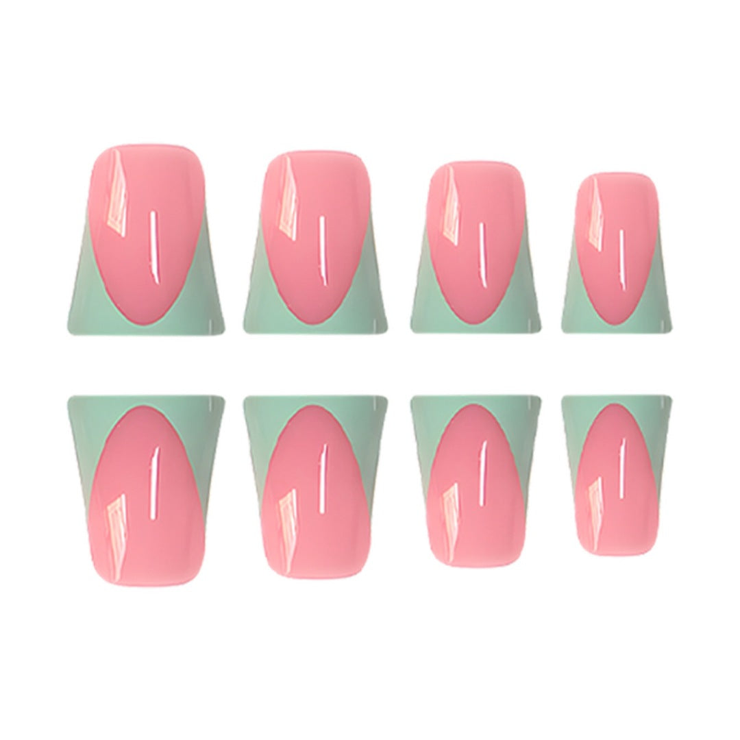 Stylische French Tip Press-On Nägel mit anpassbarem Design Brehn