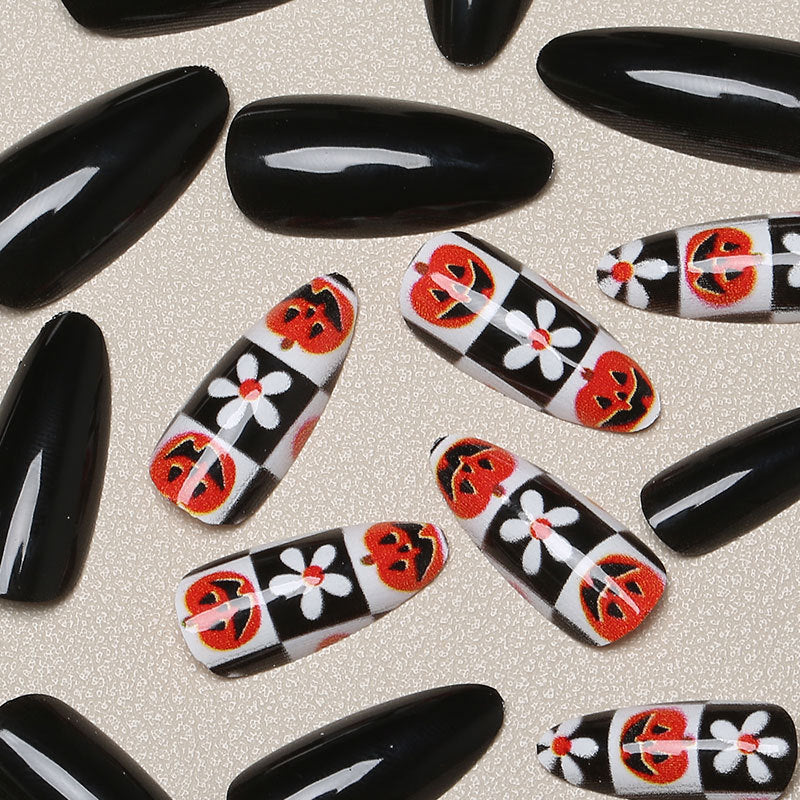 Halloween-Themen-Nagelkunst