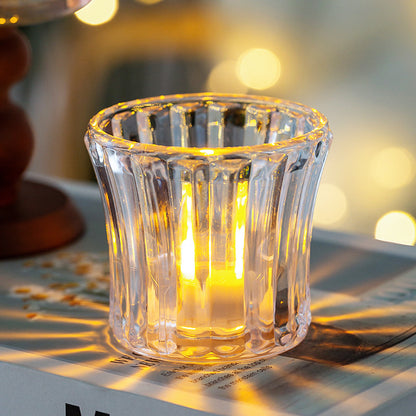 Dekorative Glas-Kerzenhalter